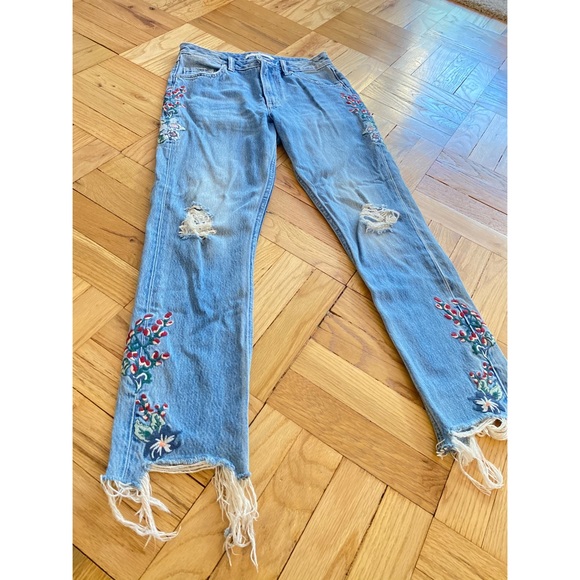 Tularosa Hailey Straight Leg Floral Print Jeans in Tala - Picture 10 of 15